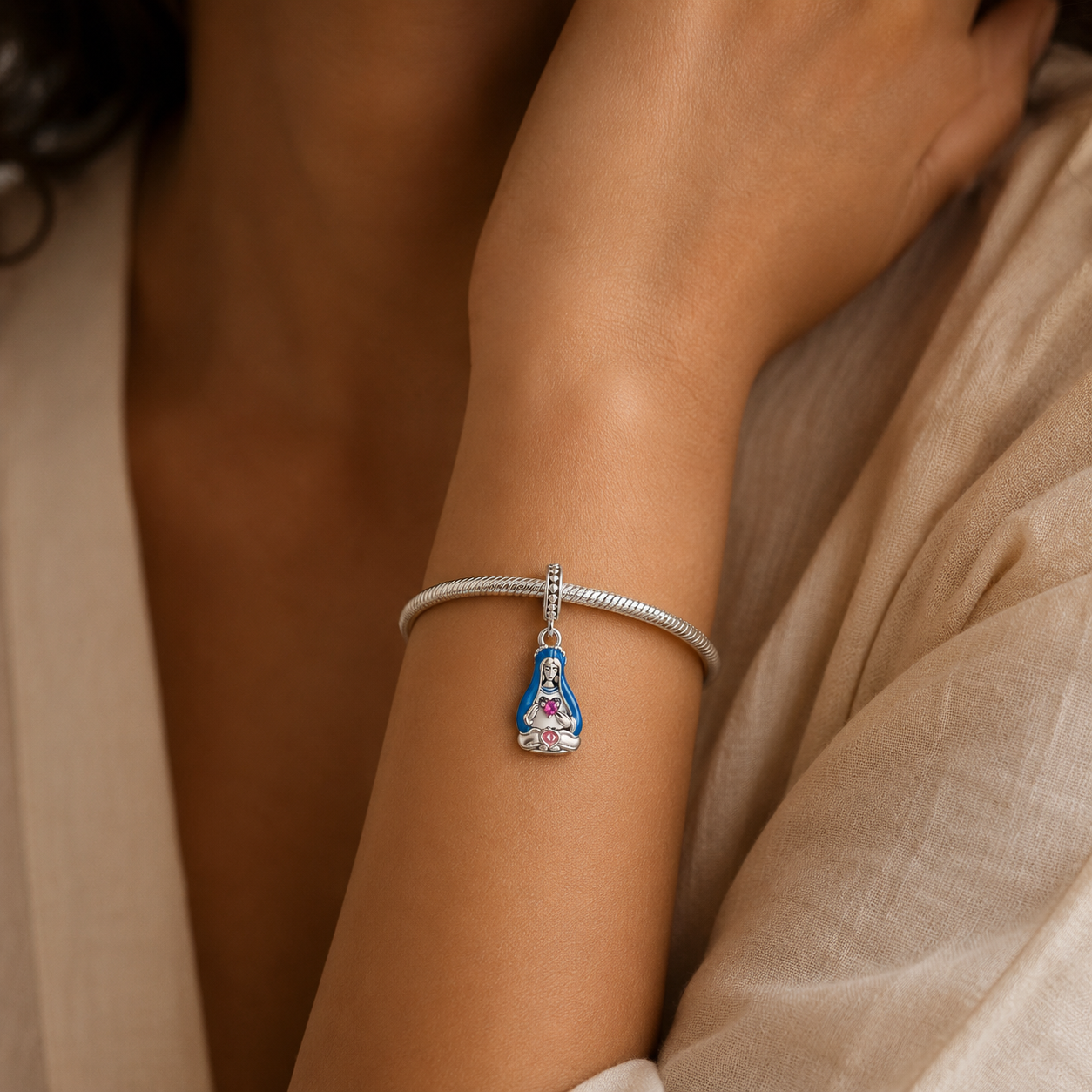 Dije Pureza Celestial: Colgante del Inmaculado Corazón de María Plata