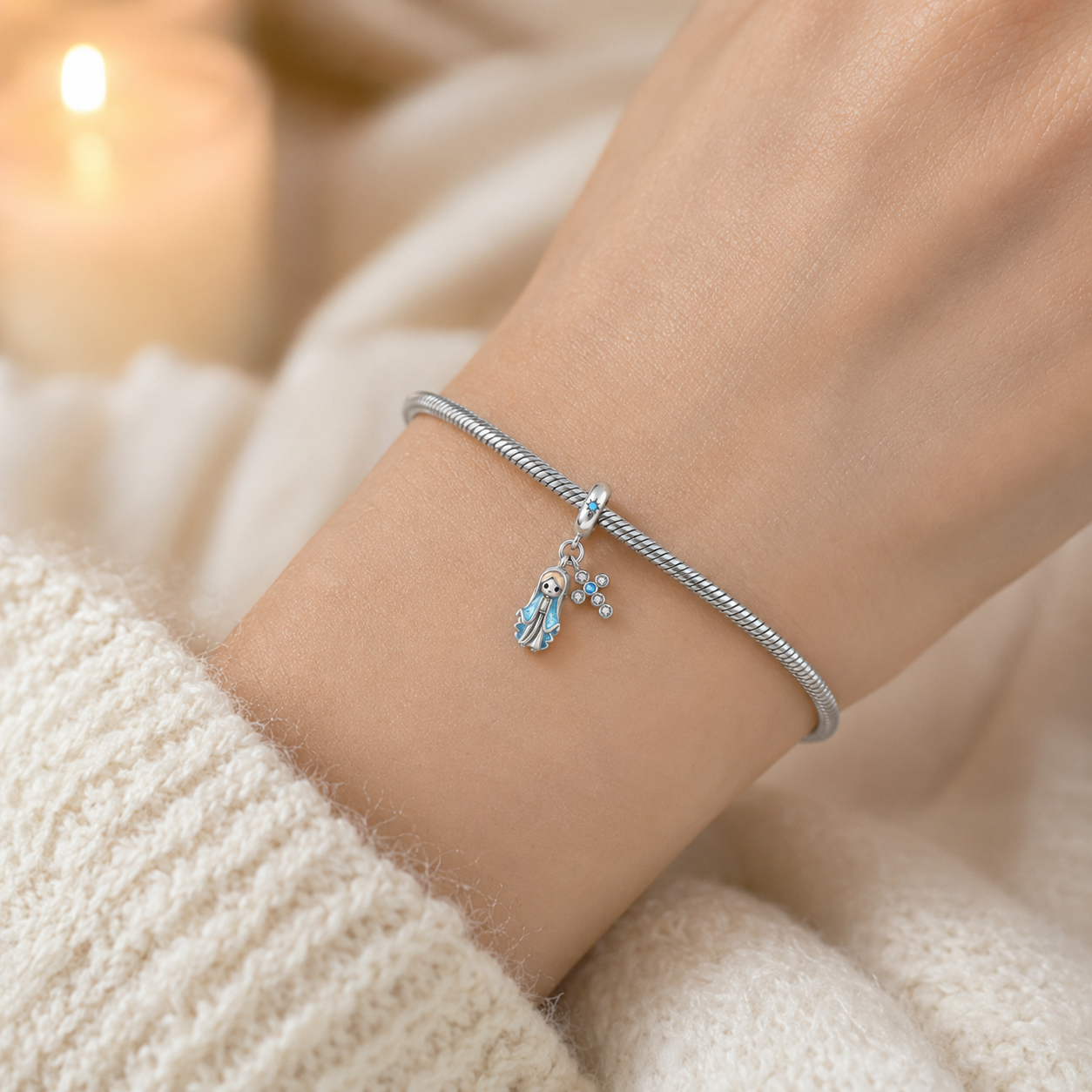 Dije Luz de Bendición: Colgante de la Virgen de la Medalla Milagrosa Plata
